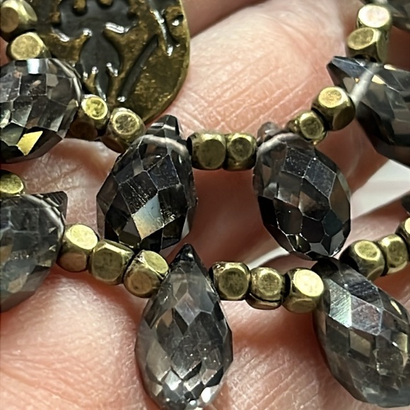 MYTHOLOGIE NWT Ethnic 3 Strand Faceted Stone Pendant Etched Beaded Boho Necklace - Picture 9 of 16